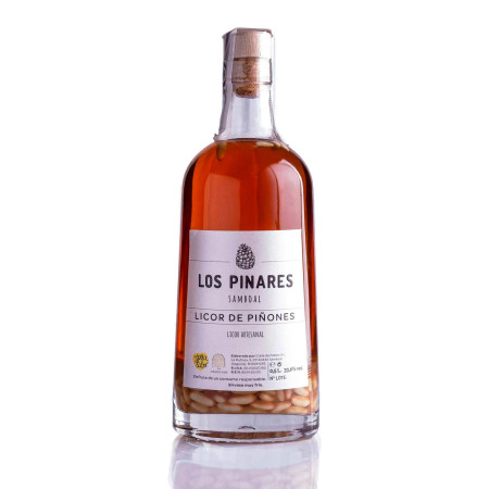 licor de piñones