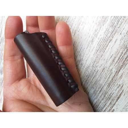 Funda de mechero Clipper de cuero hecha a mano