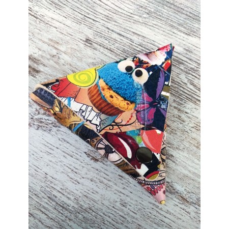 Monedero cuero triangular