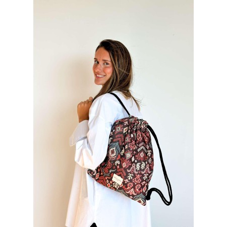 Mochila cuerdas