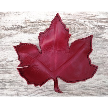 Vaciabolsillos de cuero en forma de hoja