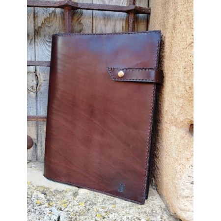 Portafolios de Cuero Personalizado — Hecho a Mano en España
