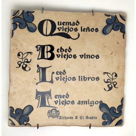 Baldosa de cerámica decorativa con frases y monumentos de Ayllón
