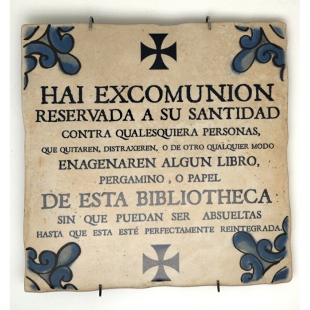 Baldosa de cerámica decorativa con frases y monumentos de Ayllón