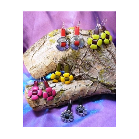 Pendiente Cuero Flor – Ref. 9877 B