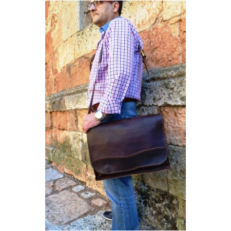 Maletin cuero Auserd