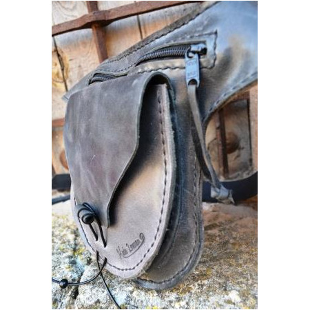 Riñonera cuero Abay