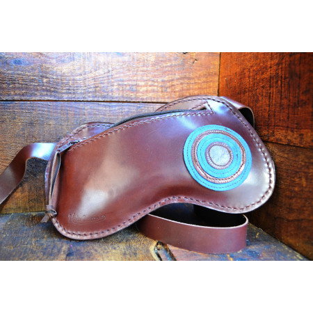 Riñonera cuero Abeba